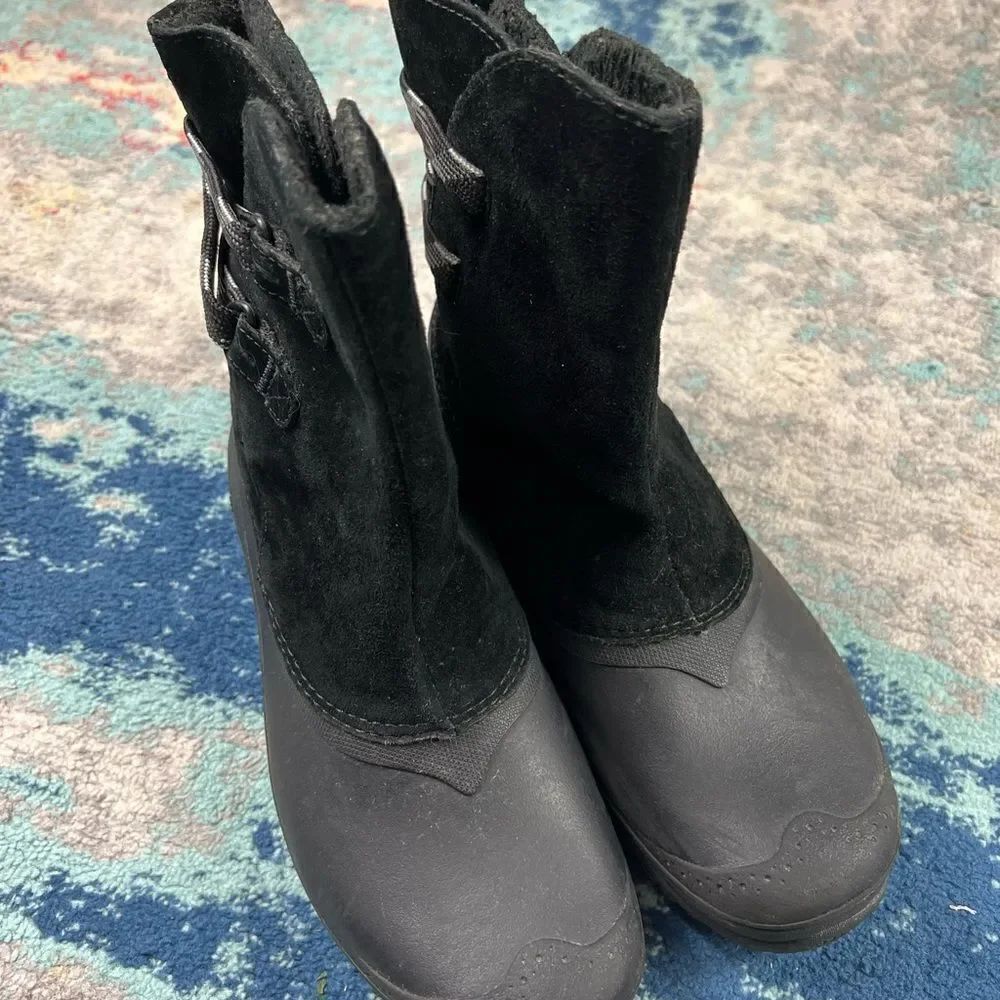 North Face Womens Black Boots Size 9